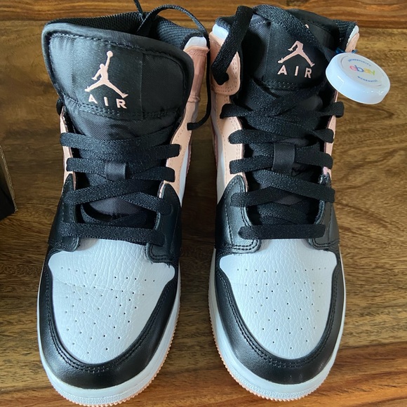 🦖SOLD!🦖Nike Jordan 1 Mid “Crimson Tint” 5.5y Artic Orange sneakers Unisex - Picture 16 of 16